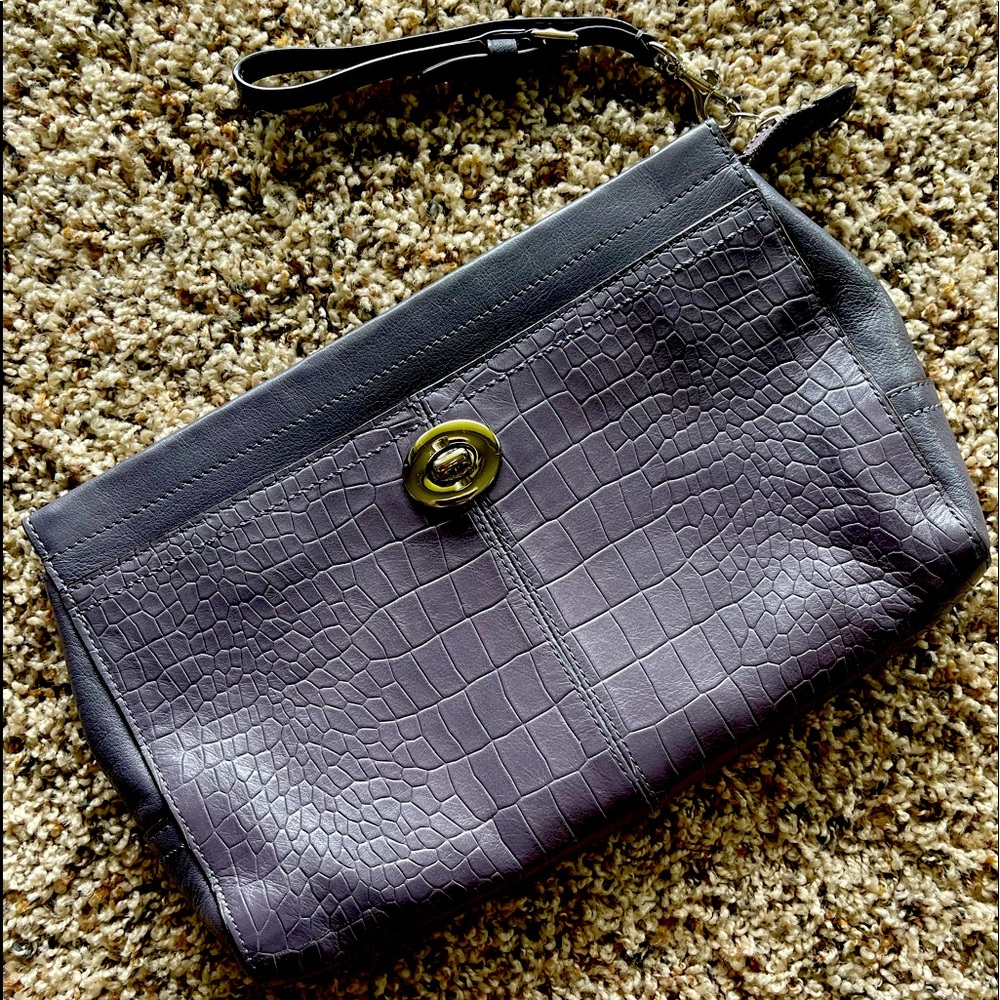 Coach authentic Purple reptile clutch